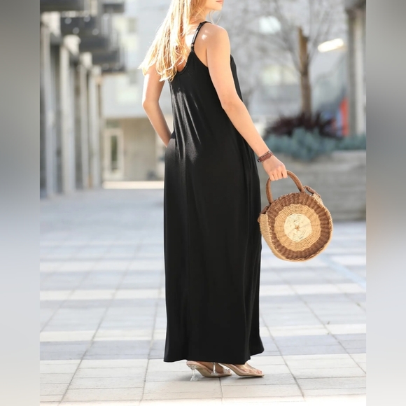 008 -NEW! Most Fabulous Boho V-Neck Cami Summer Maxi Dress w/adjustable straps - Picture 4 of 16